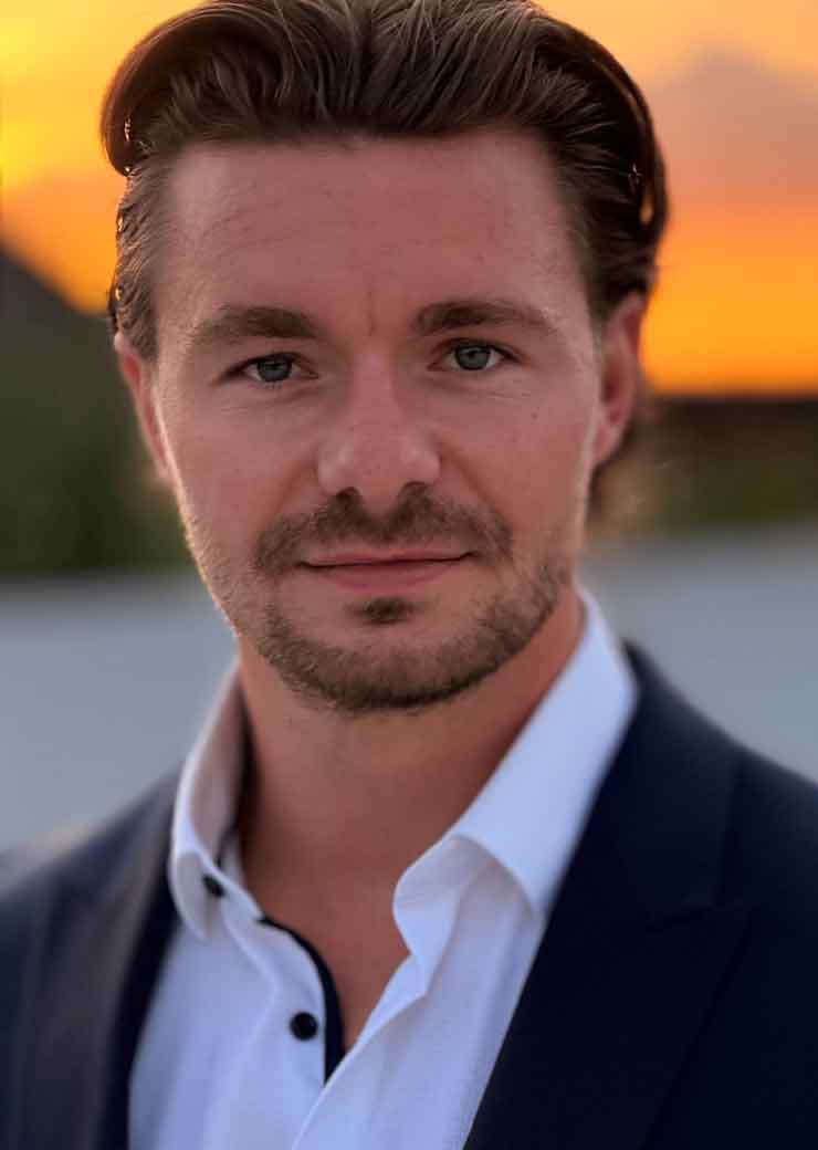Dennis H.